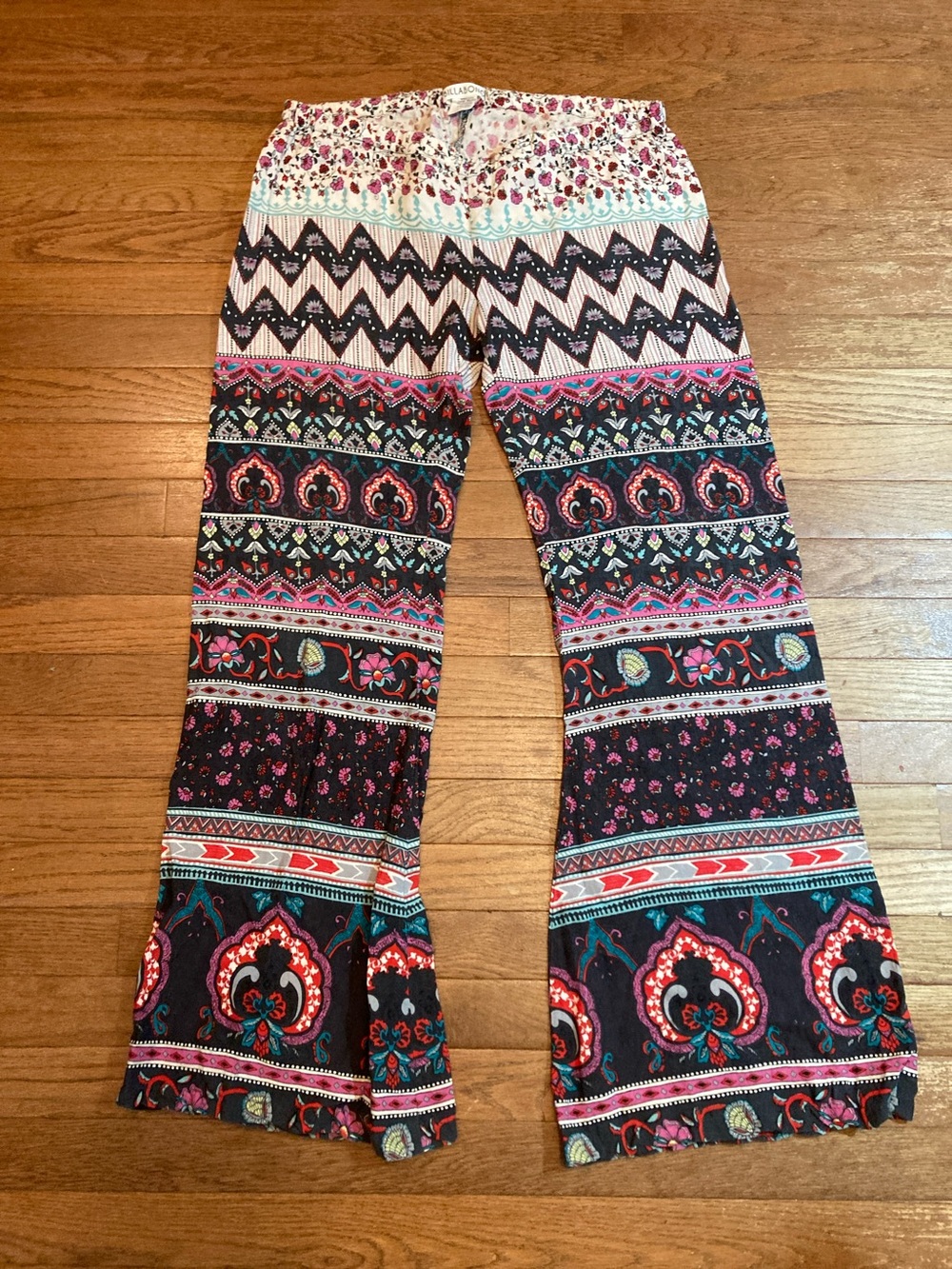 Billabong Women’s Multicolor Boho Print Flared Leggings